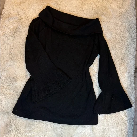 Max Edition Black  Sweater - Picture 2 of 5